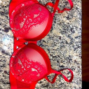 Victoria Secret Red Push Up Bra 36C barely used - like new